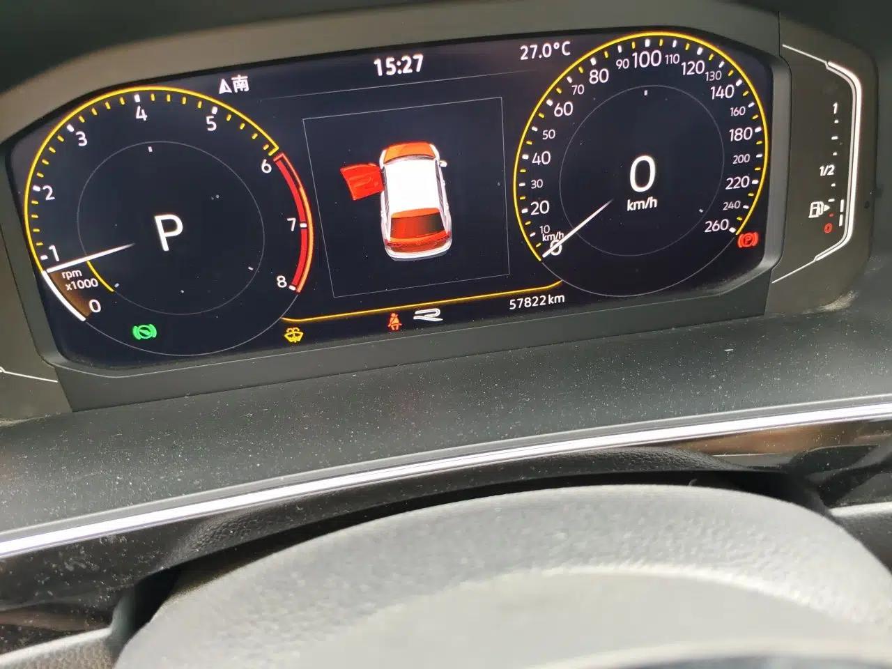 Volkswagen Tiguan L 2021 330TSI Automatic Two-Wheel Drive R-Line Enhanced Edition — миниатюра 12