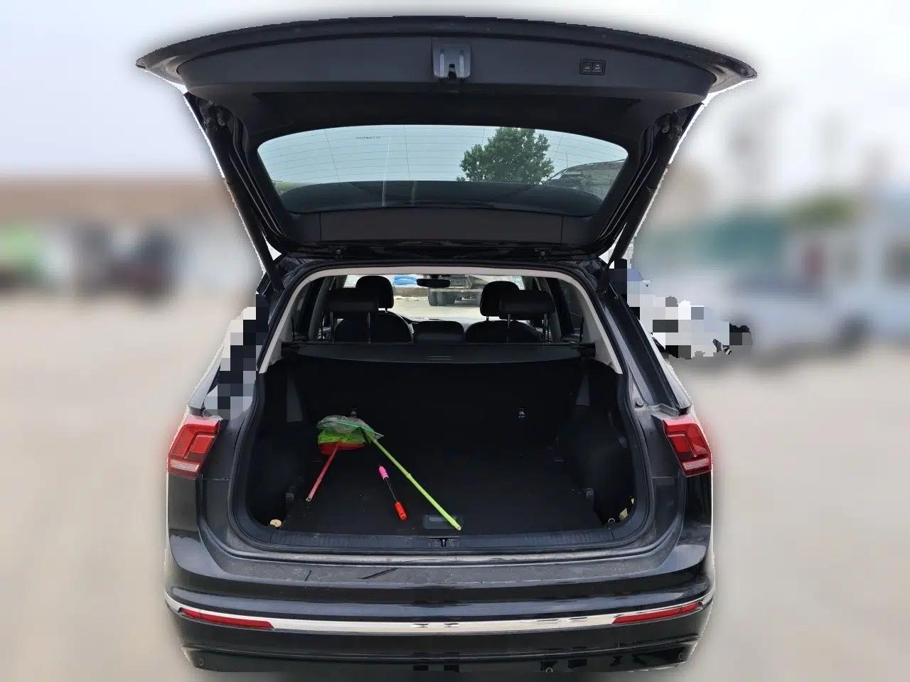 Volkswagen Tiguan L 2021 330TSI Automatic Two-Wheel Drive R-Line Enhanced Edition — миниатюра 19