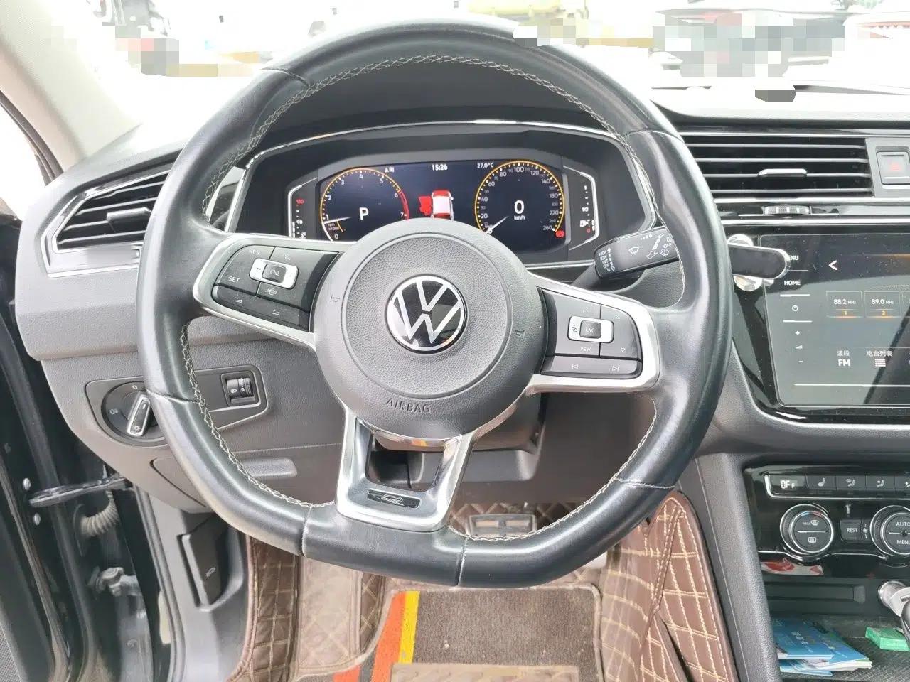 Volkswagen Tiguan L 2021 330TSI Automatic Two-Wheel Drive R-Line Enhanced Edition — миниатюра 10