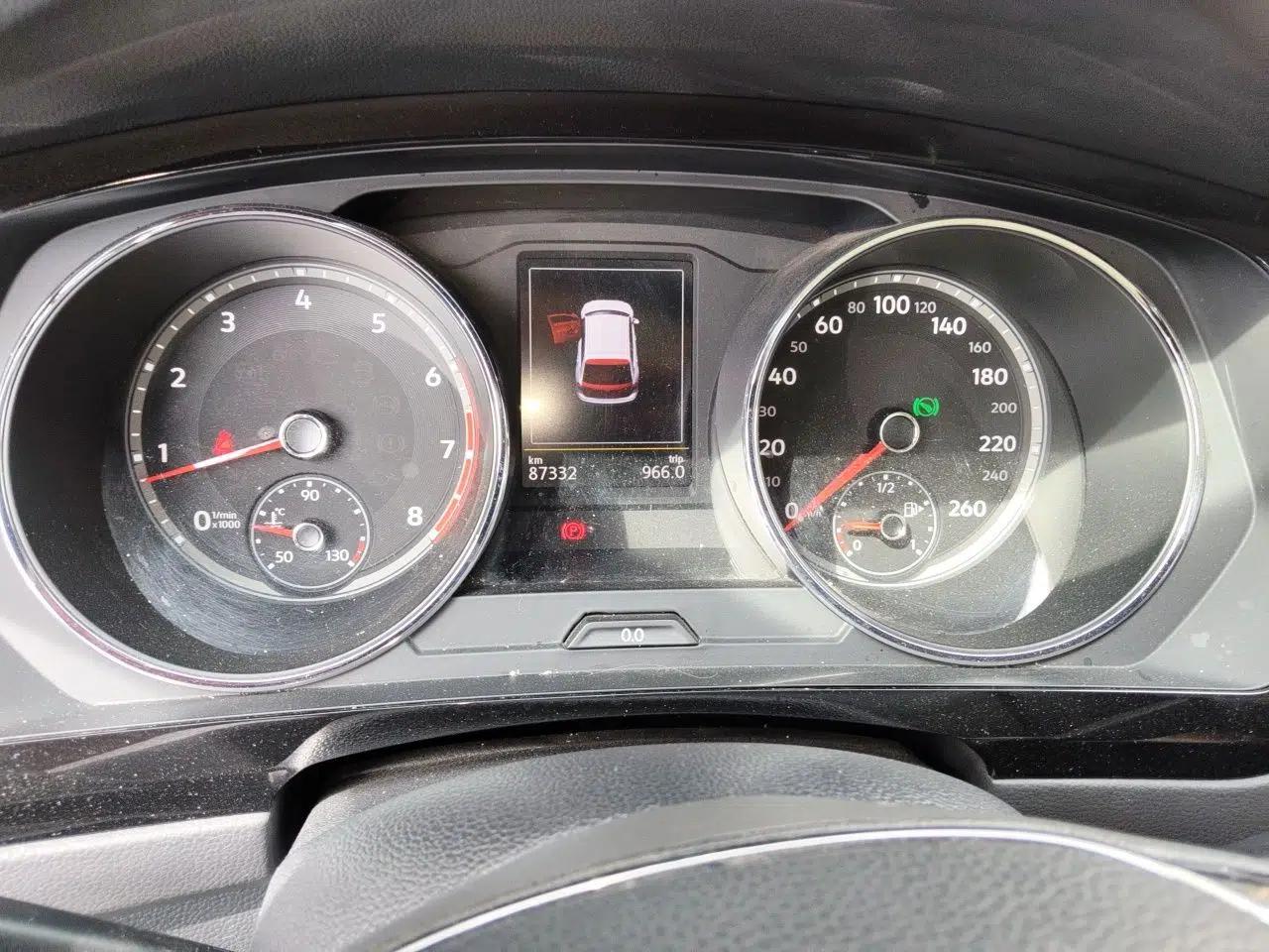Volkswagen Tiguan L 2019 330TSI Automatic Two-Wheel Drive Panoramic Comfort Edition China V Standard — миниатюра 11