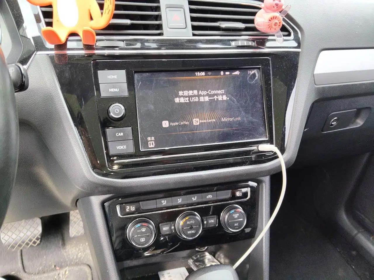 Volkswagen Tiguan L 2019 330TSI Automatic Two-Wheel Drive Panoramic Comfort Edition China V Standard — миниатюра 13