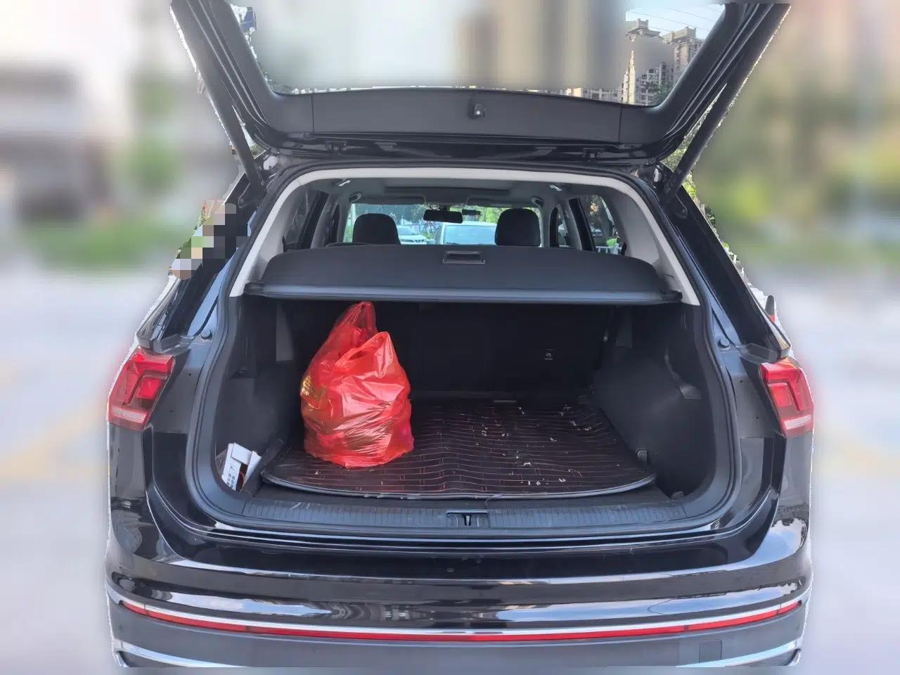 Volkswagen Tiguan L 2022 330TSI Automatic Two-Wheel Drive Smart Edition — миниатюра 19