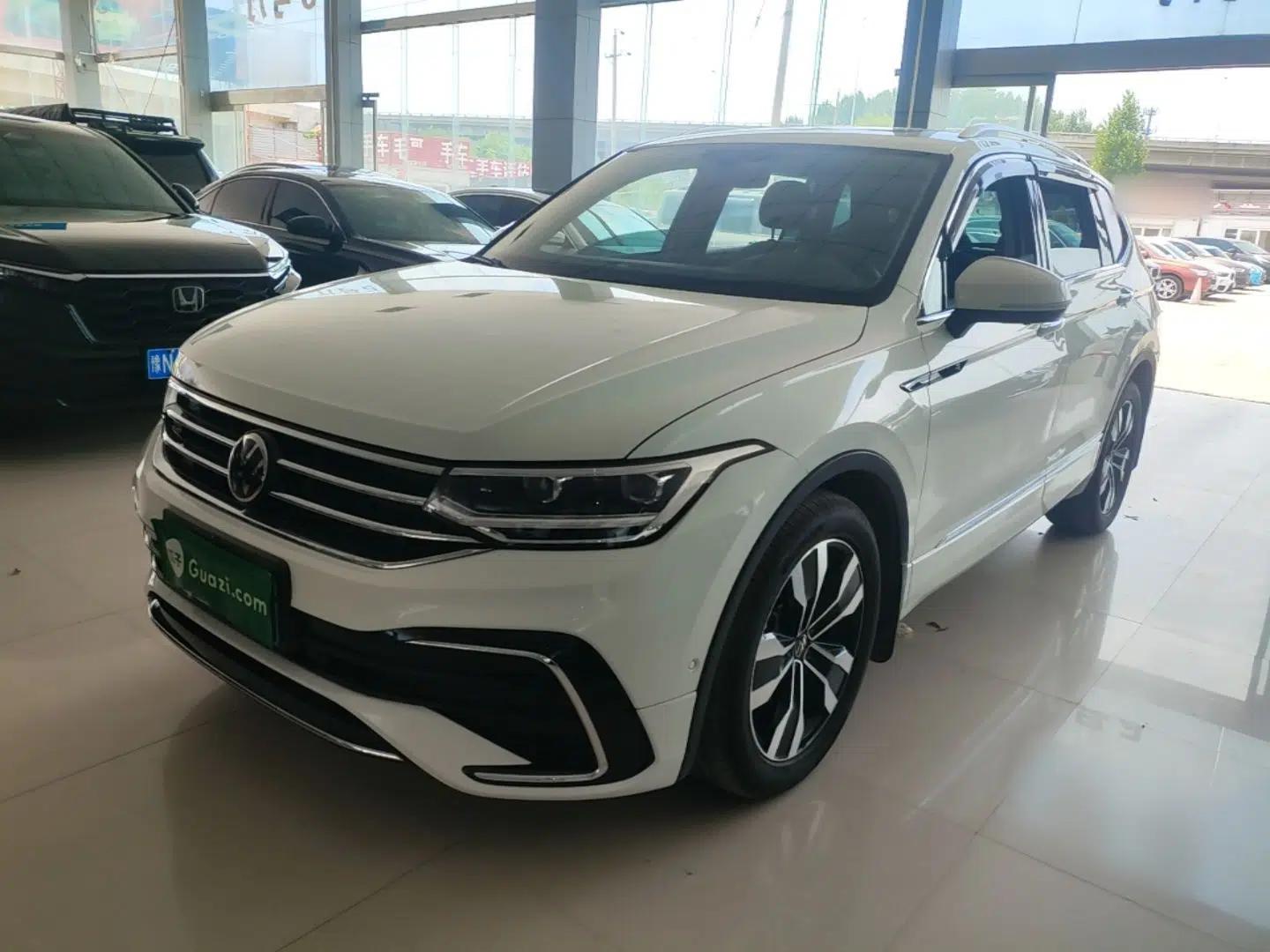 Volkswagen Tiguan L 2024 330TSI Automatic Two-Wheel Drive R-Line Enhanced Edition — миниатюра 1