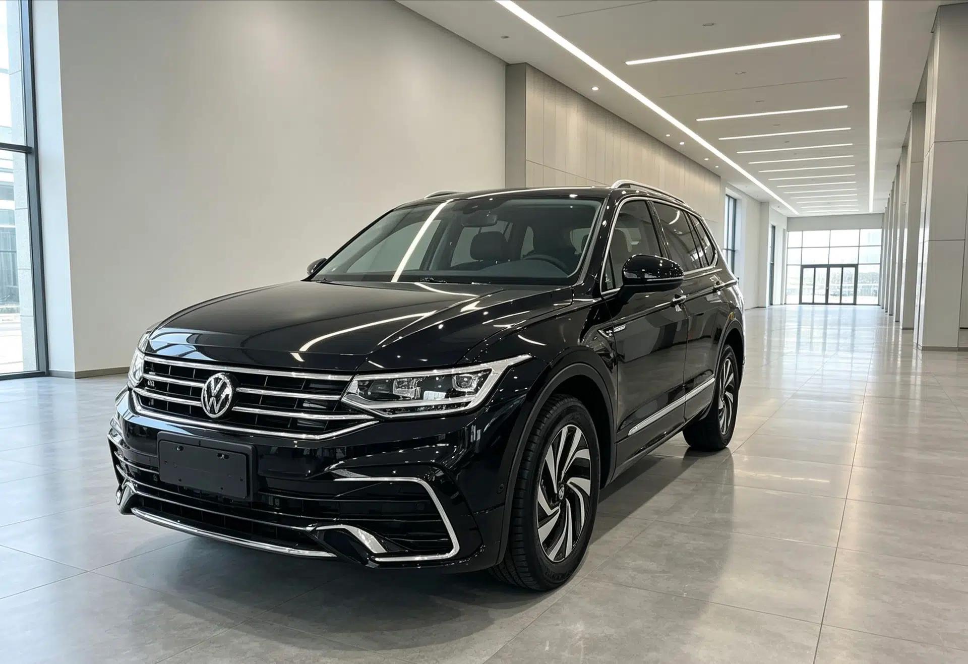 Volkswagen Tiguan L 2024 Outstanding Model 330TSI Automatic Two-Wheel Drive R-Line Dragon Glory Edition — миниатюра 1