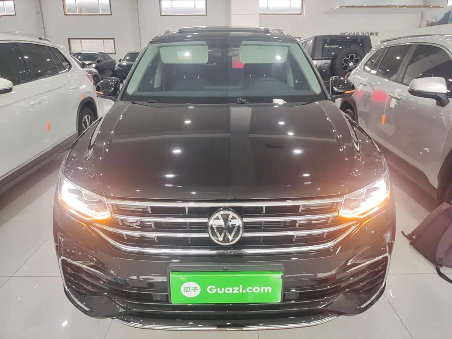 Volkswagen Tiguan L 2024 Outstanding Model 330TSI Automatic Two-Wheel Drive R-Line Dragon Glory Edition — миниатюра 2