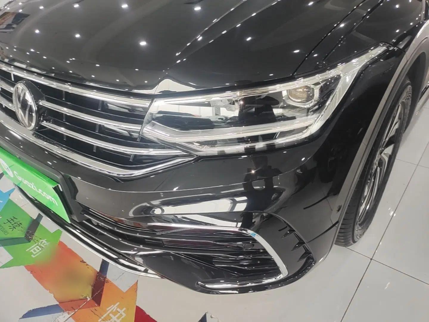 Volkswagen Tiguan L 2024 Outstanding Model 330TSI Automatic Two-Wheel Drive R-Line Dragon Glory Edition — миниатюра 8