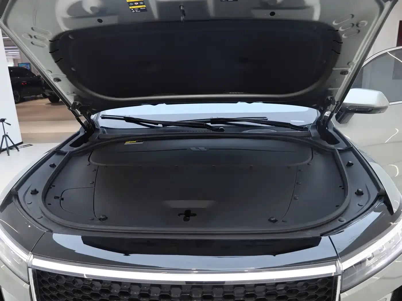 Li Auto ONE 2020 Extended Range 6-Seater — миниатюра 25