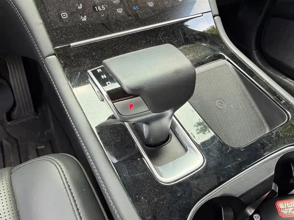 Li Auto ONE 2020 Extended Range 6-Seater — миниатюра 9