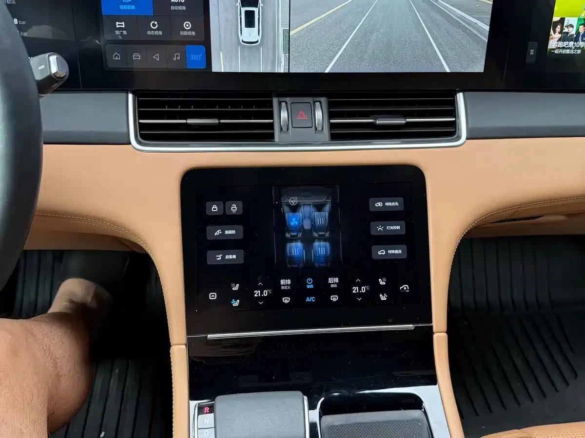 Li Auto ONE 2020 Extended Range 6-Seater — миниатюра 8