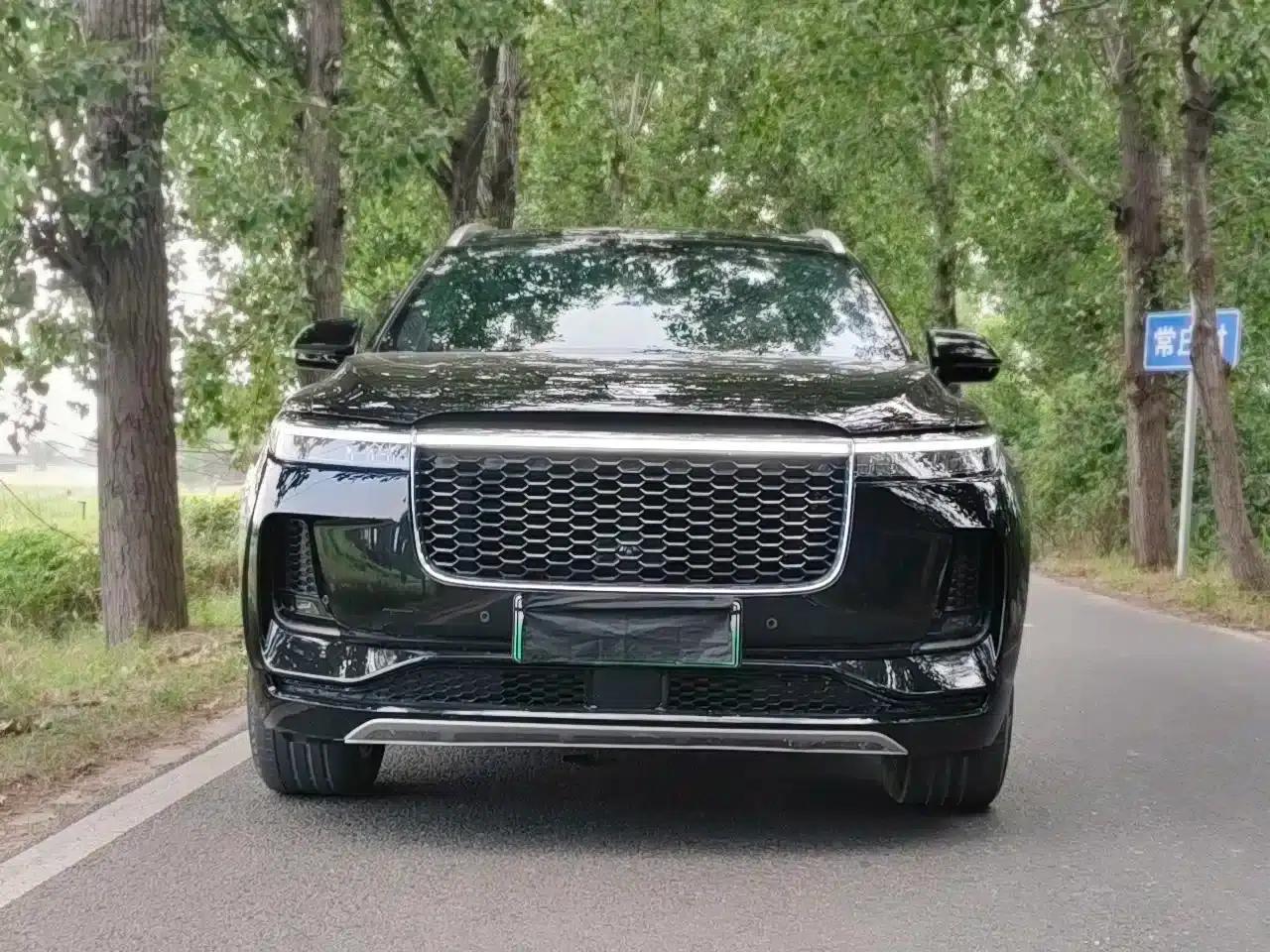Li Auto ONE 2021 Extended Range 6-Seater — миниатюра 2