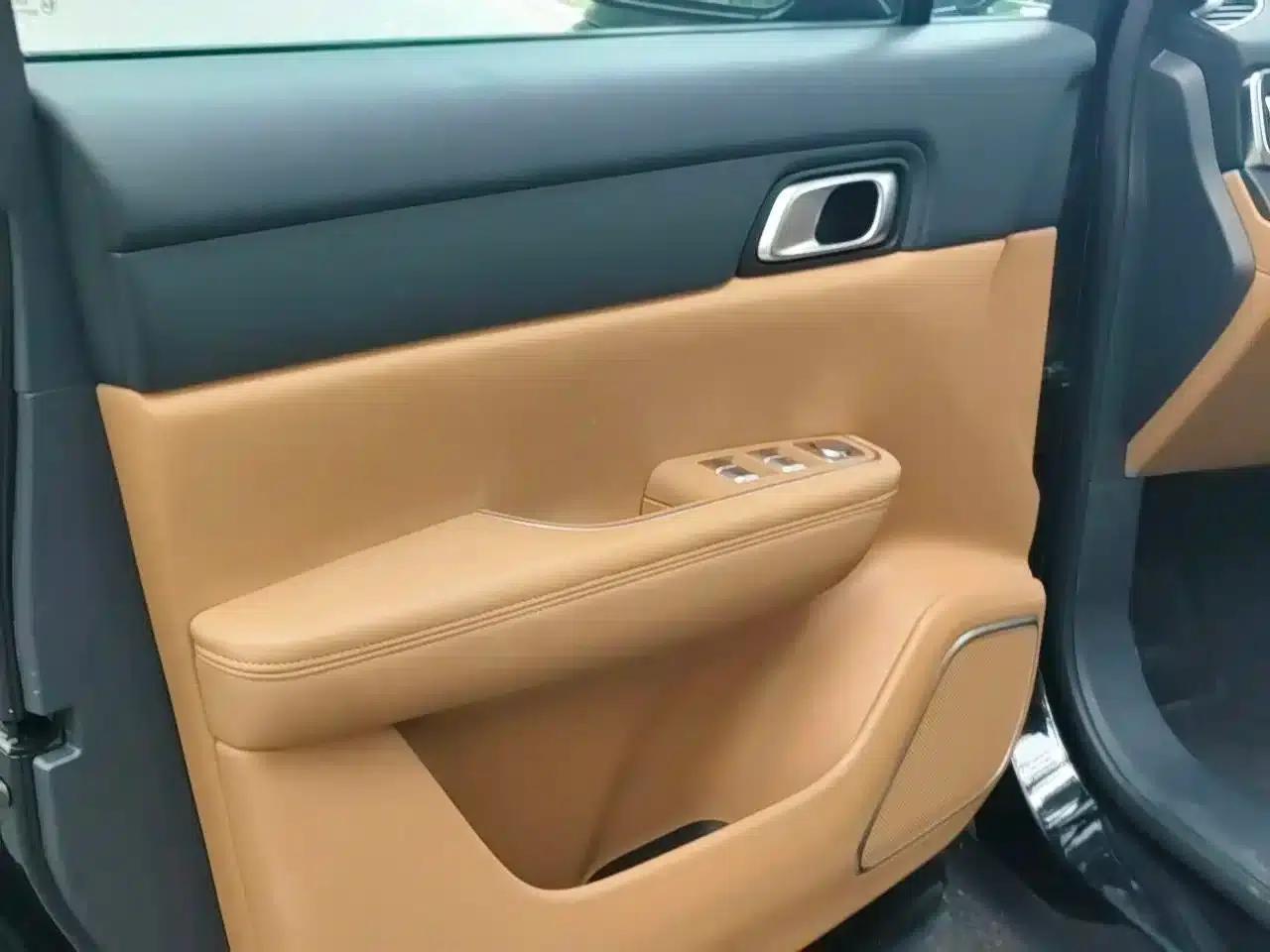 Li Auto ONE 2021 Extended Range 6-Seater — миниатюра 5