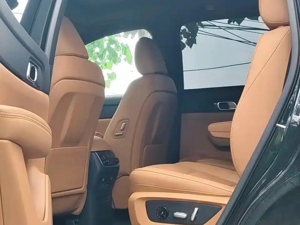 Li Auto ONE 2021 Extended Range 6-Seater — миниатюра 9