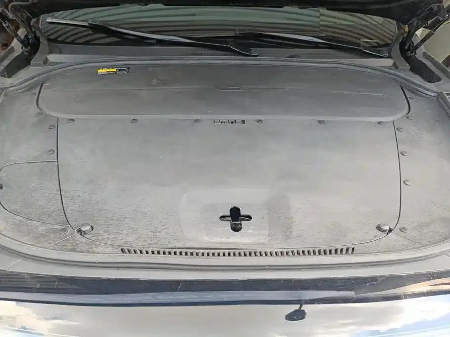 Li Auto ONE 2021 Extended Range 6-Seater — миниатюра 10