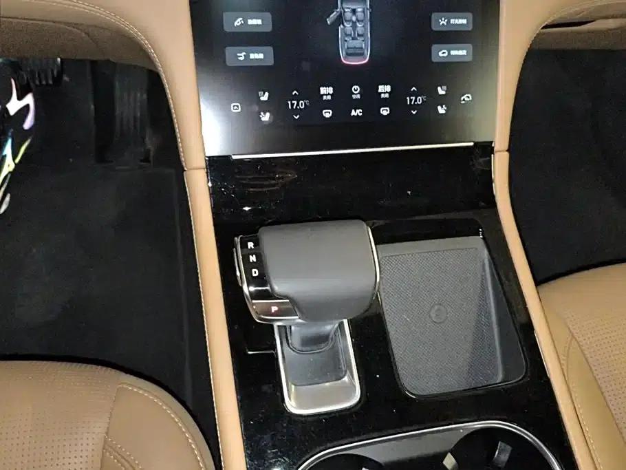 Li Auto ONE 2021 Extended Range 6-Seater — миниатюра 16