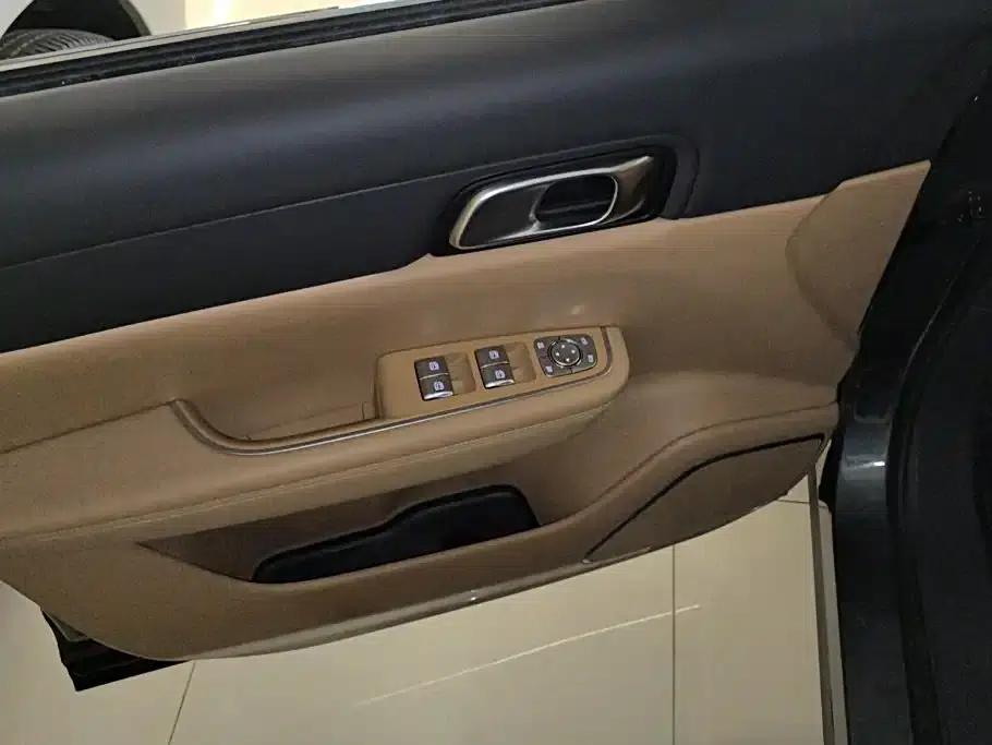 Li Auto ONE 2021 Extended Range 6-Seater — миниатюра 7
