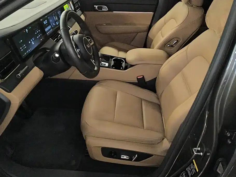 Li Auto ONE 2021 Extended Range 6-Seater — миниатюра 9