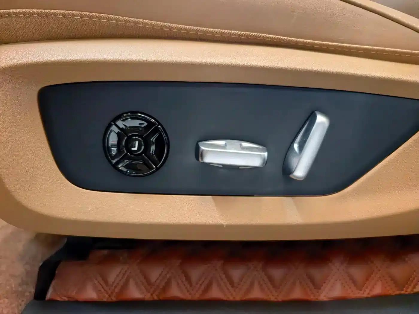 Li Auto ONE 2021 Extended Range 6-Seater — миниатюра 12