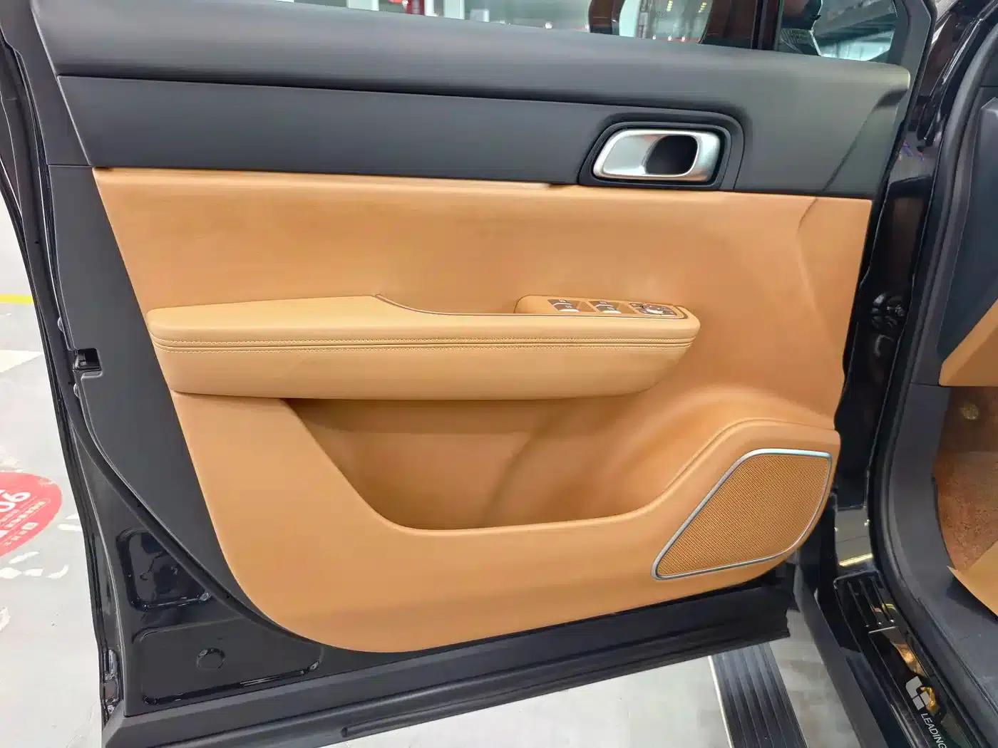 Li Auto ONE 2021 Extended Range 6-Seater — миниатюра 9
