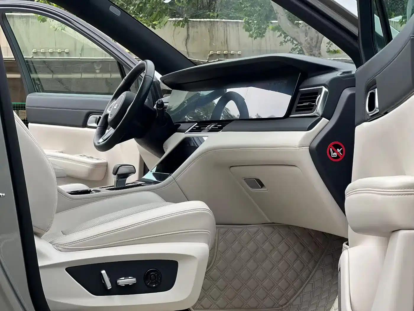 Li Auto ONE 2020 Extended Range 6-Seater — миниатюра 7