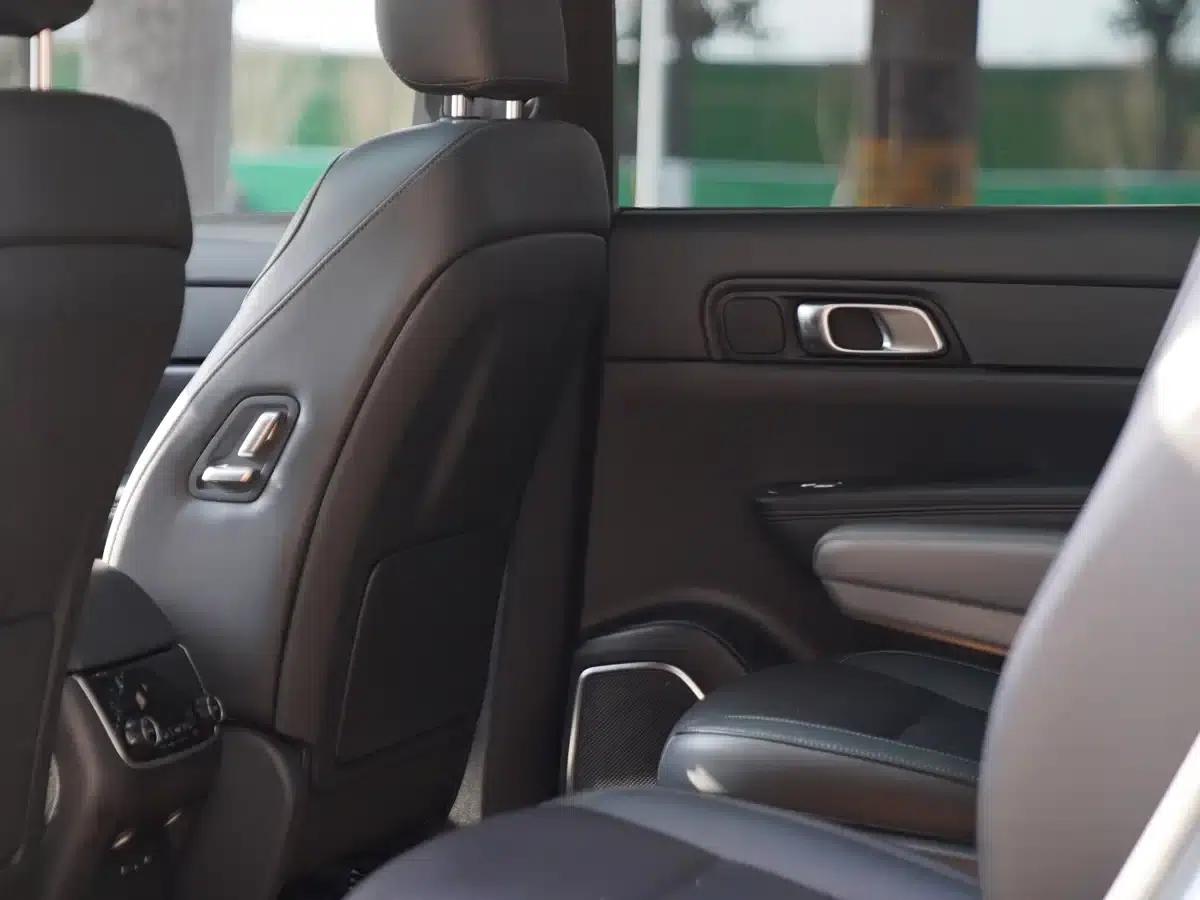 Li Auto ONE 2021 Extended Range 6-Seater — миниатюра 11