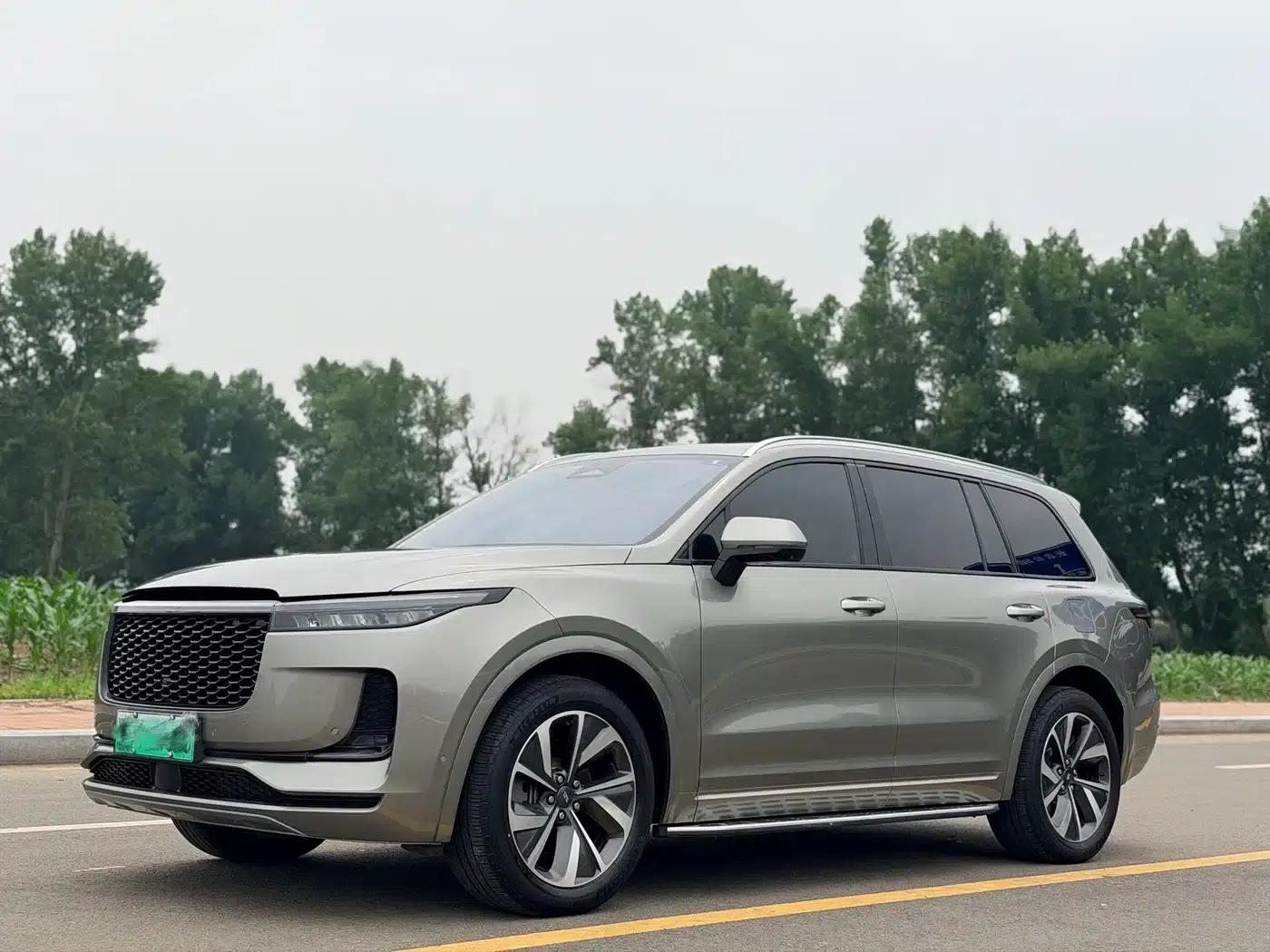Li Auto ONE 2021 Extended Range 6-Seater — миниатюра 1