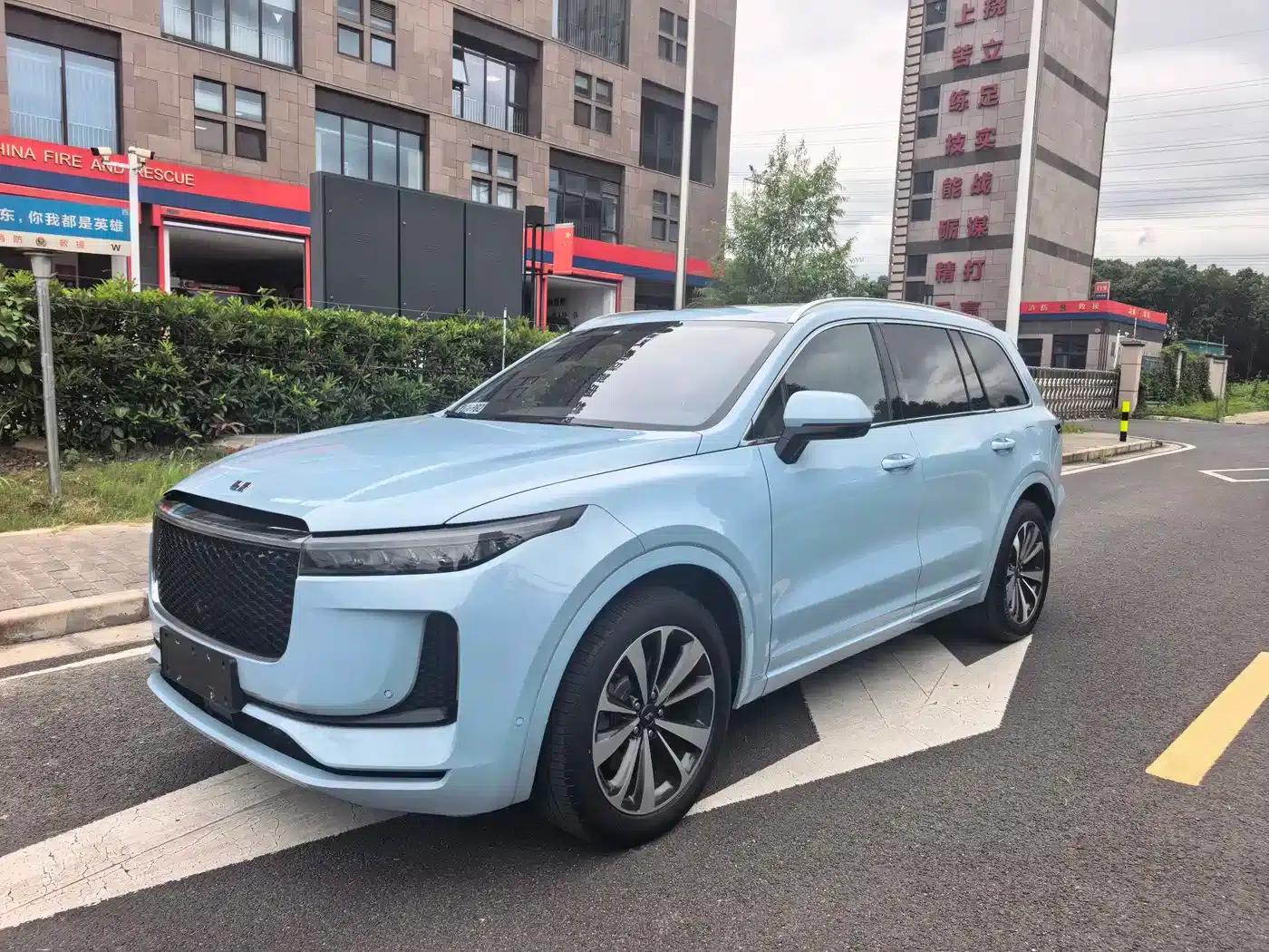 Li Auto ONE 2021 Extended Range 6-Seater — миниатюра 1