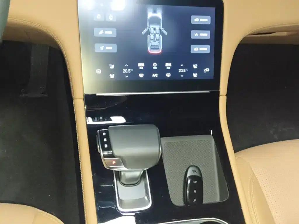 Li Auto ONE 2021 Extended Range 6-Seater — миниатюра 14