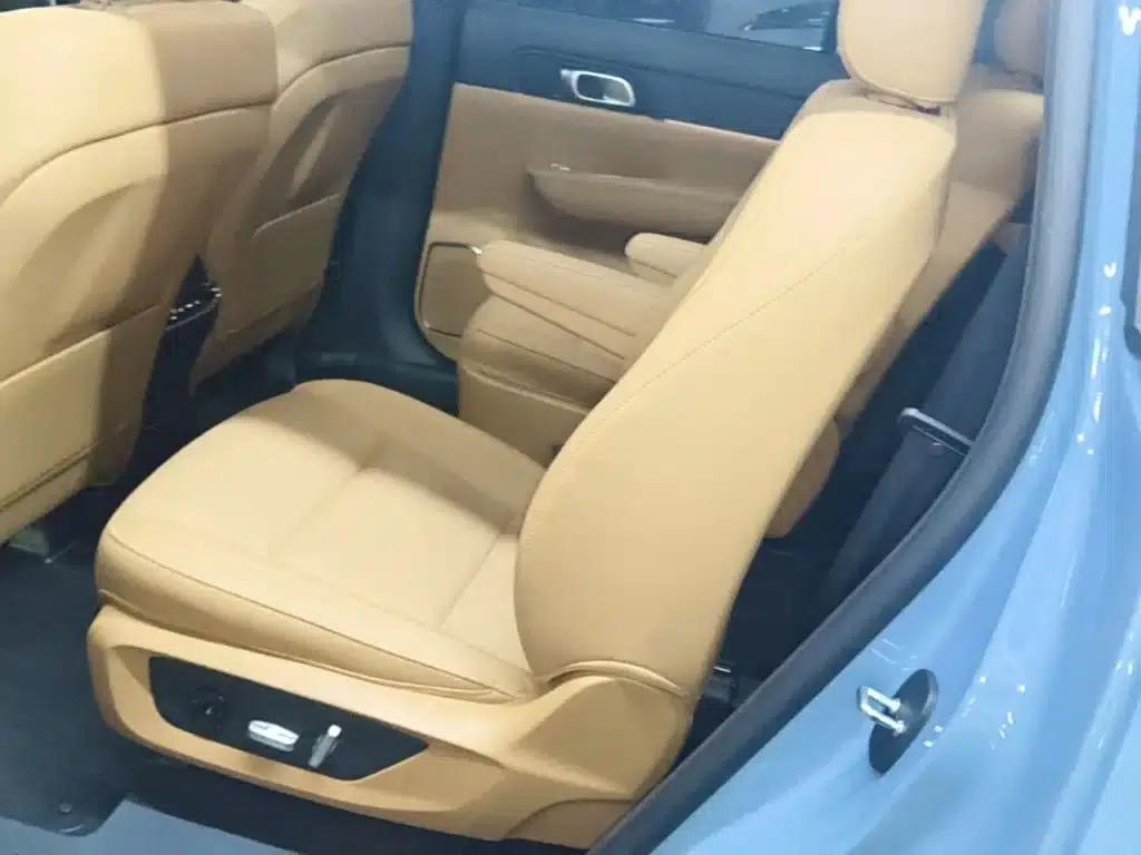 Li Auto ONE 2021 Extended Range 6-Seater — миниатюра 17
