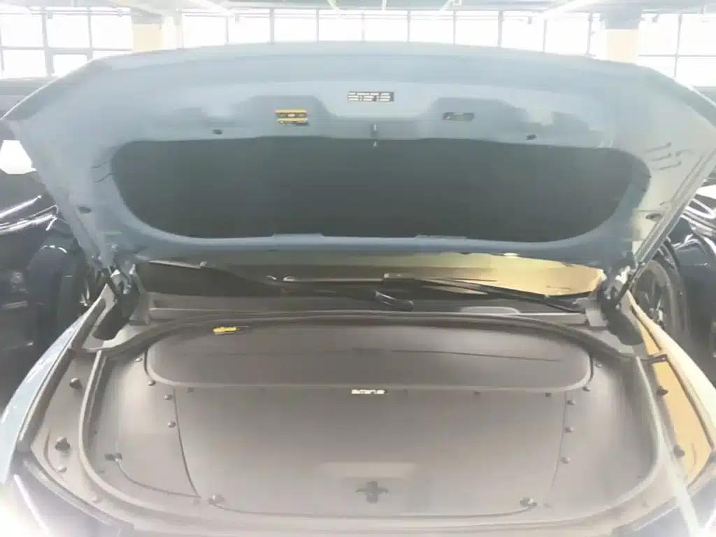 Li Auto ONE 2021 Extended Range 6-Seater — миниатюра 20
