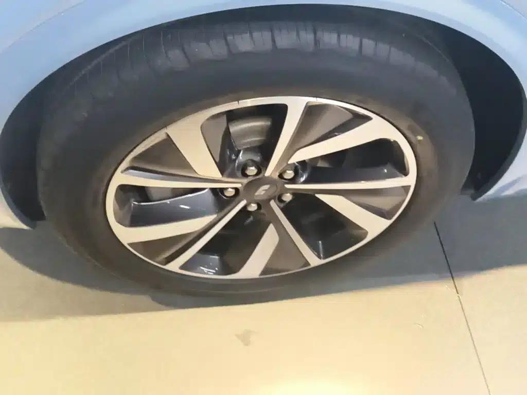 Li Auto ONE 2021 Extended Range 6-Seater — миниатюра 23