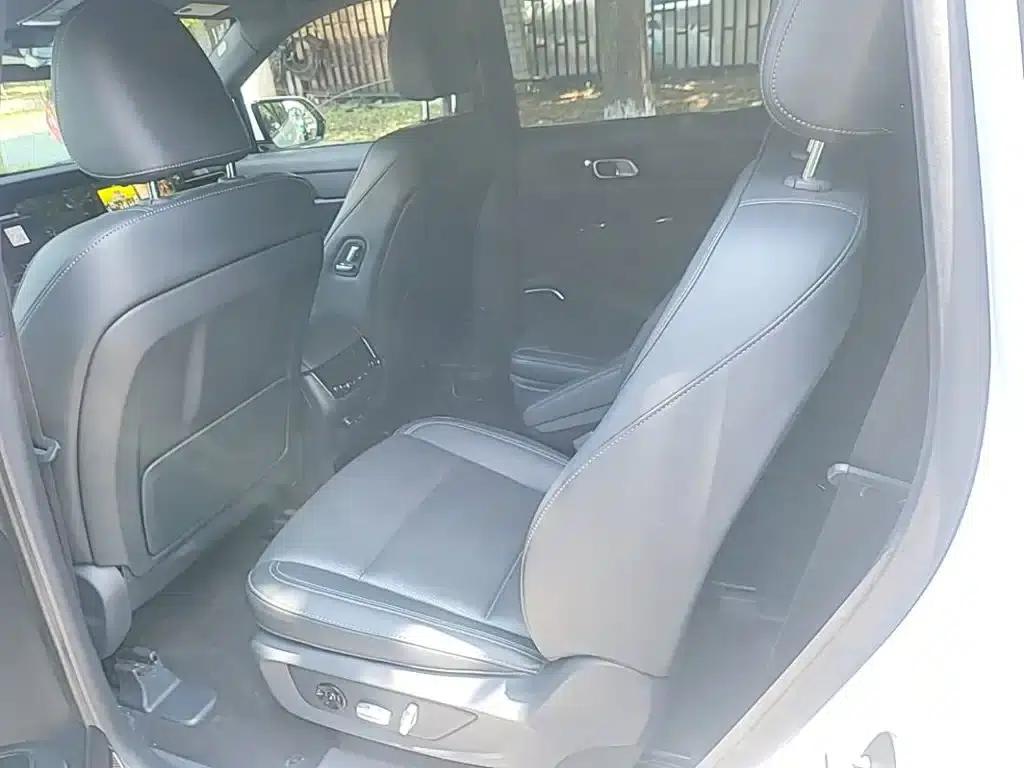 Li Auto ONE 2020 Extended Range 6-Seater — миниатюра 17