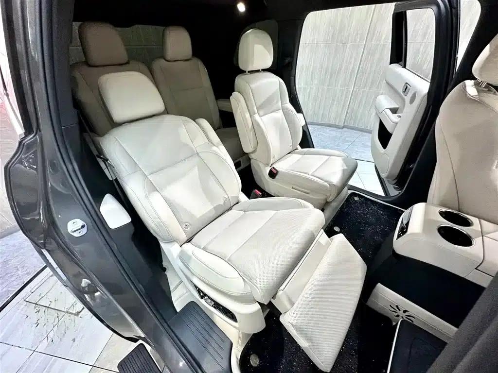 Li Auto L9 2024 Ultra — миниатюра 17