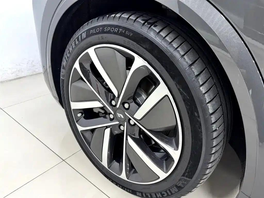 Li Auto L9 2022 Max — миниатюра 25