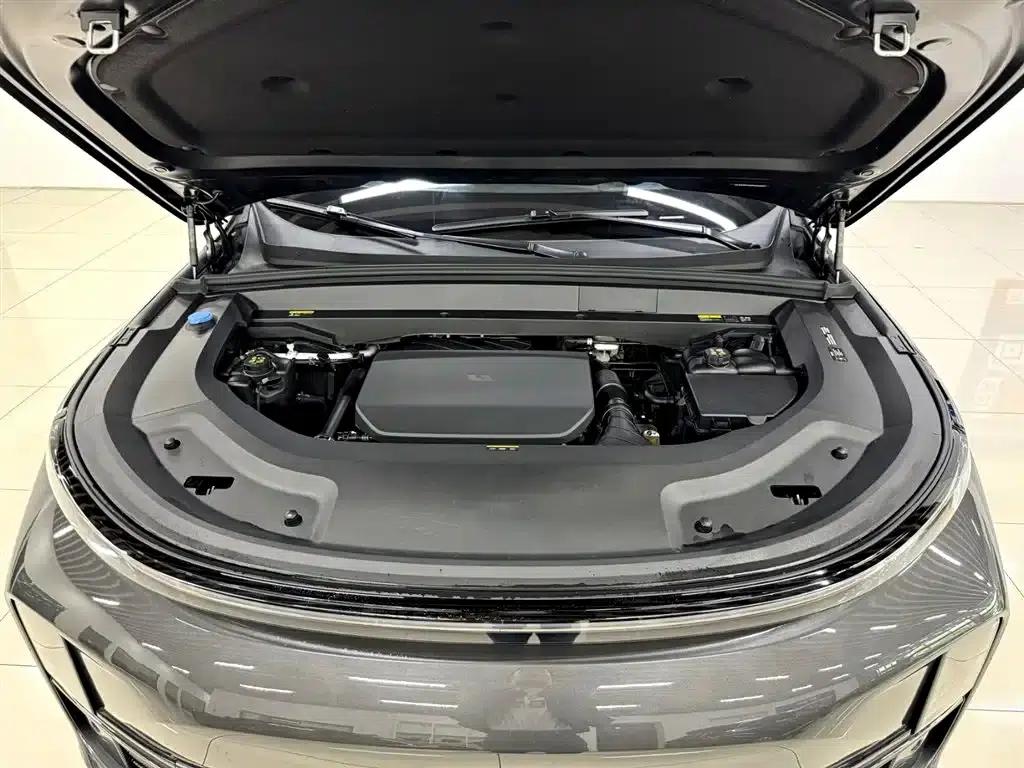 Li Auto L9 2022 Max — миниатюра 27