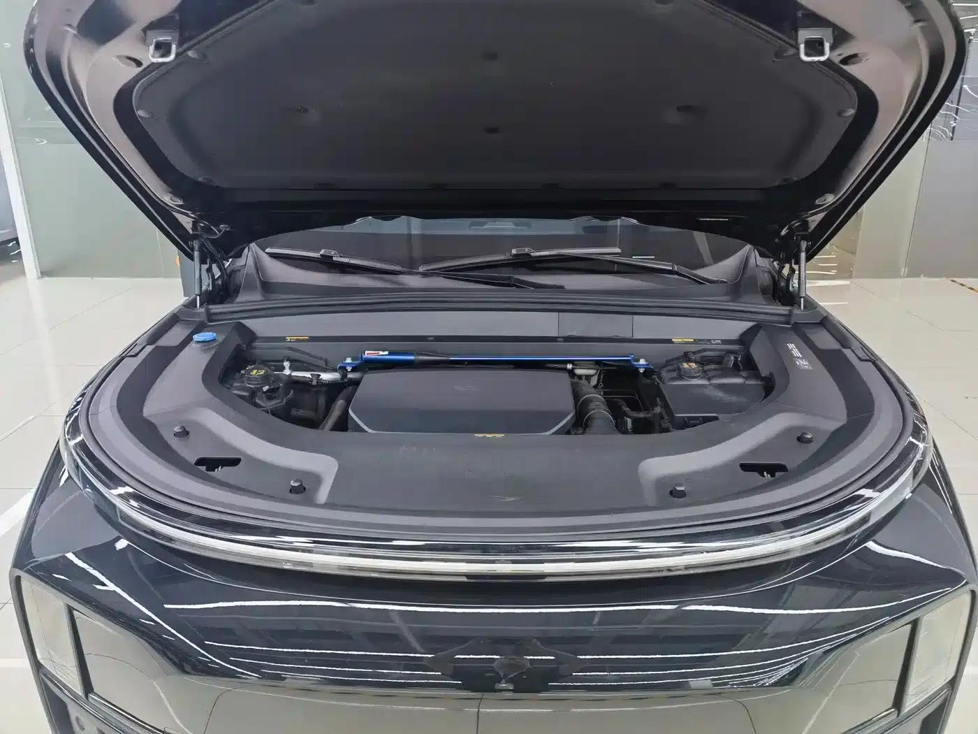 Li Auto L9 2023 Pro — миниатюра 2