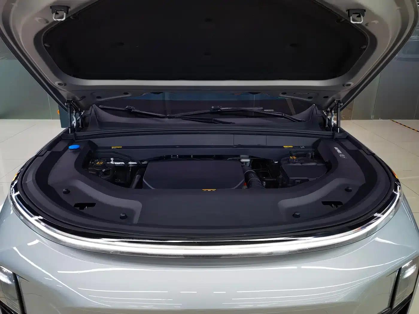 Li Auto L9 2022 Max — миниатюра 17