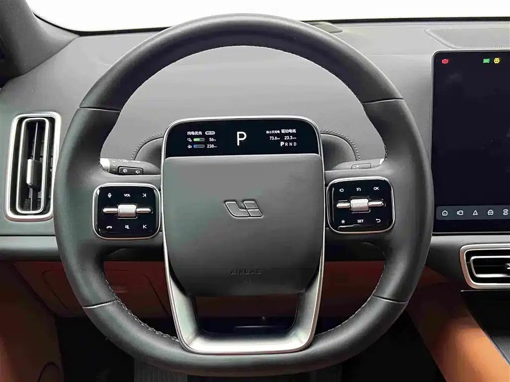 Li Auto L9 2025 Ultra Intelligent Renewal Edition — миниатюра 18