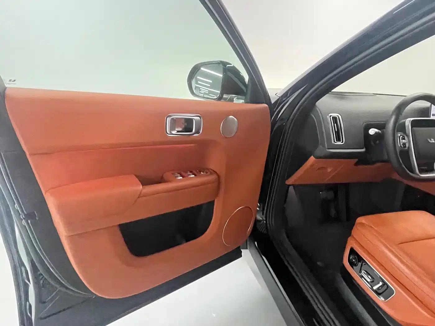 Li Auto L9 2023 Pro — миниатюра 6