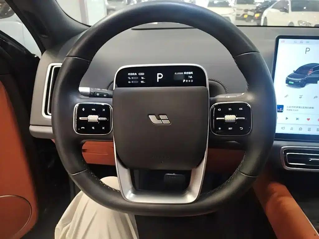 Li Auto L9 2022 Max — миниатюра 11