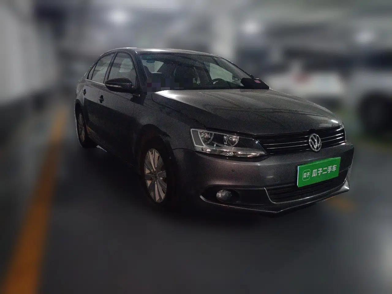 Volkswagen Sagitar 2014 1.4TSI Manual Luxury Model — миниатюра 3