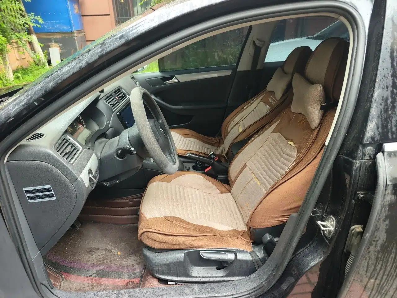 Volkswagen Sagitar 2012 1.6L Automatic Comfort Edition — миниатюра 15