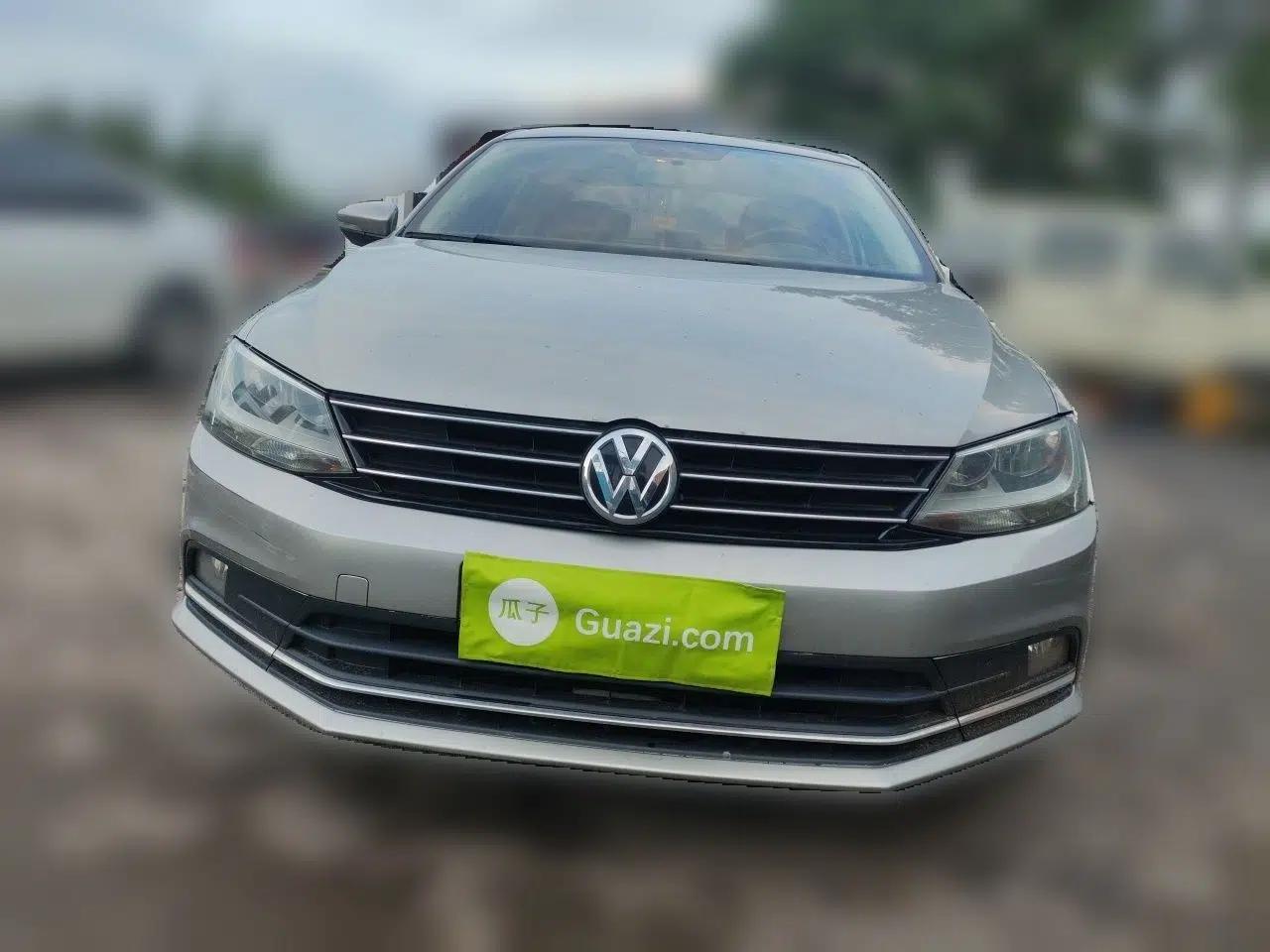 Volkswagen Sagitar 2015 1.6L Manual Comfort Model — миниатюра 2