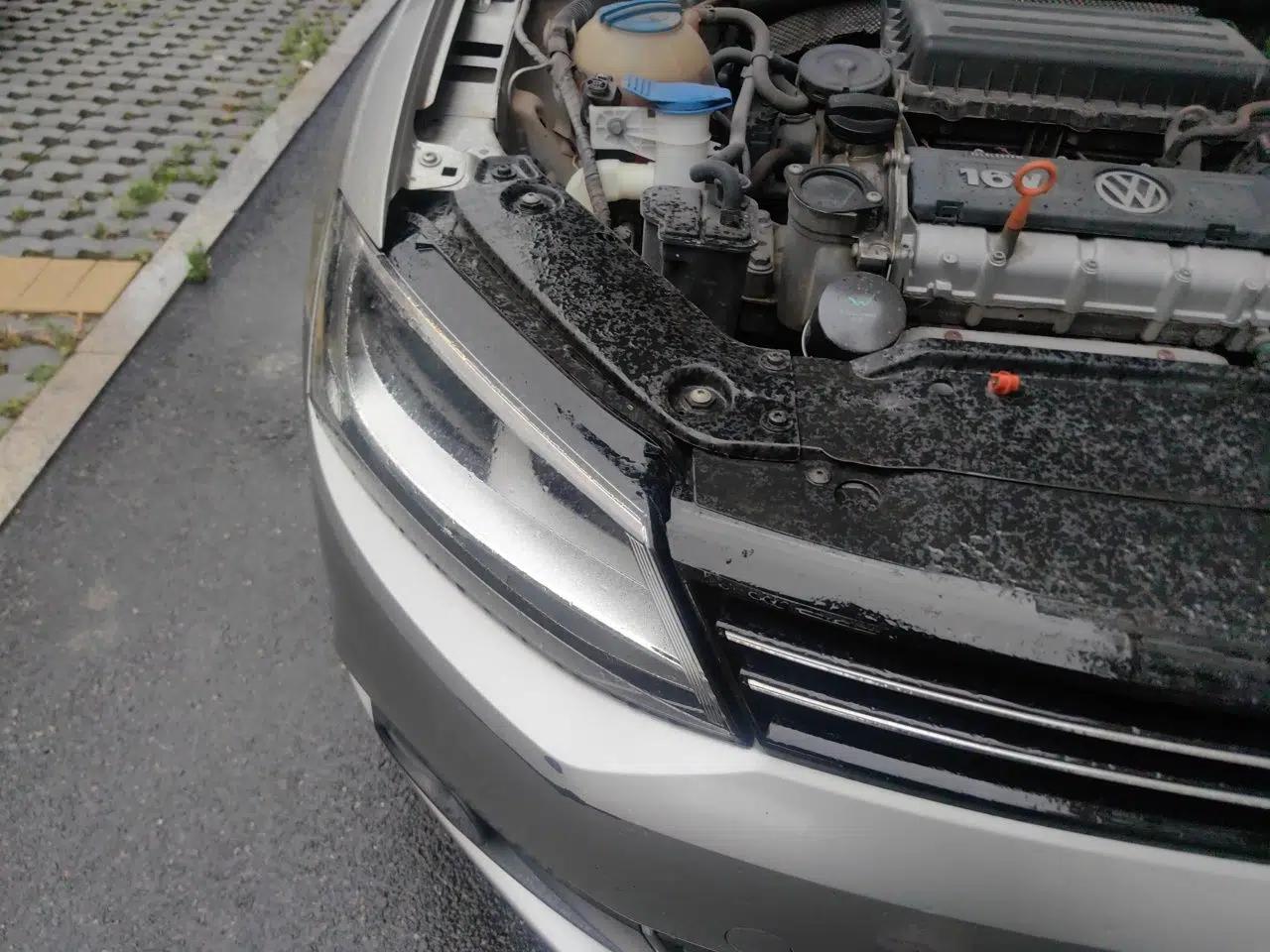 Volkswagen Sagitar 2012 1.6L Manual Comfort Model — миниатюра 7