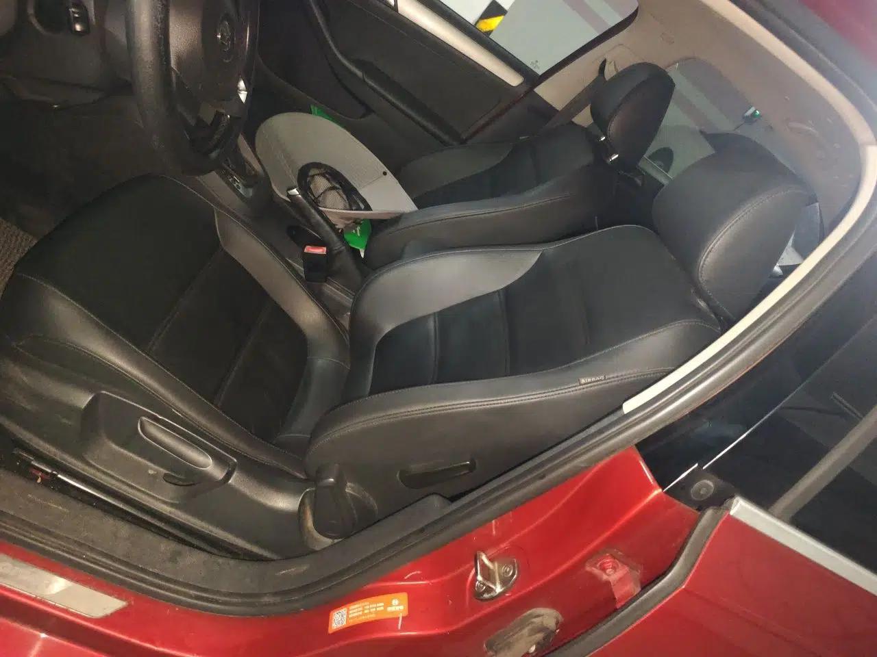 Volkswagen Sagitar 2014 1.6L Automatic Comfort Model — миниатюра 15