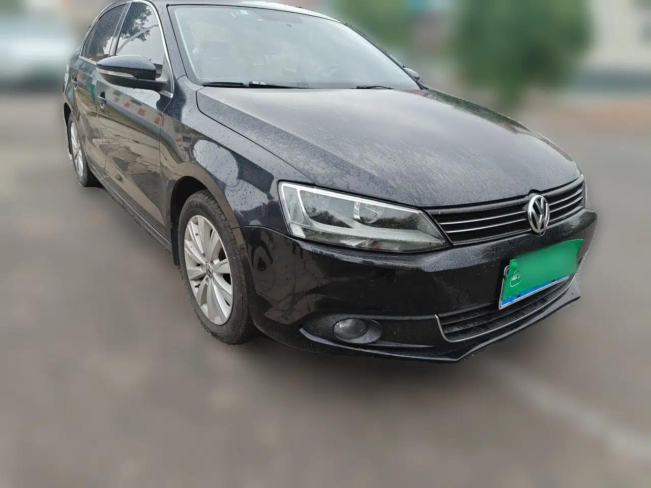 Volkswagen Sagitar 2012 1.4TSI Automatic Luxury Edition — миниатюра 3