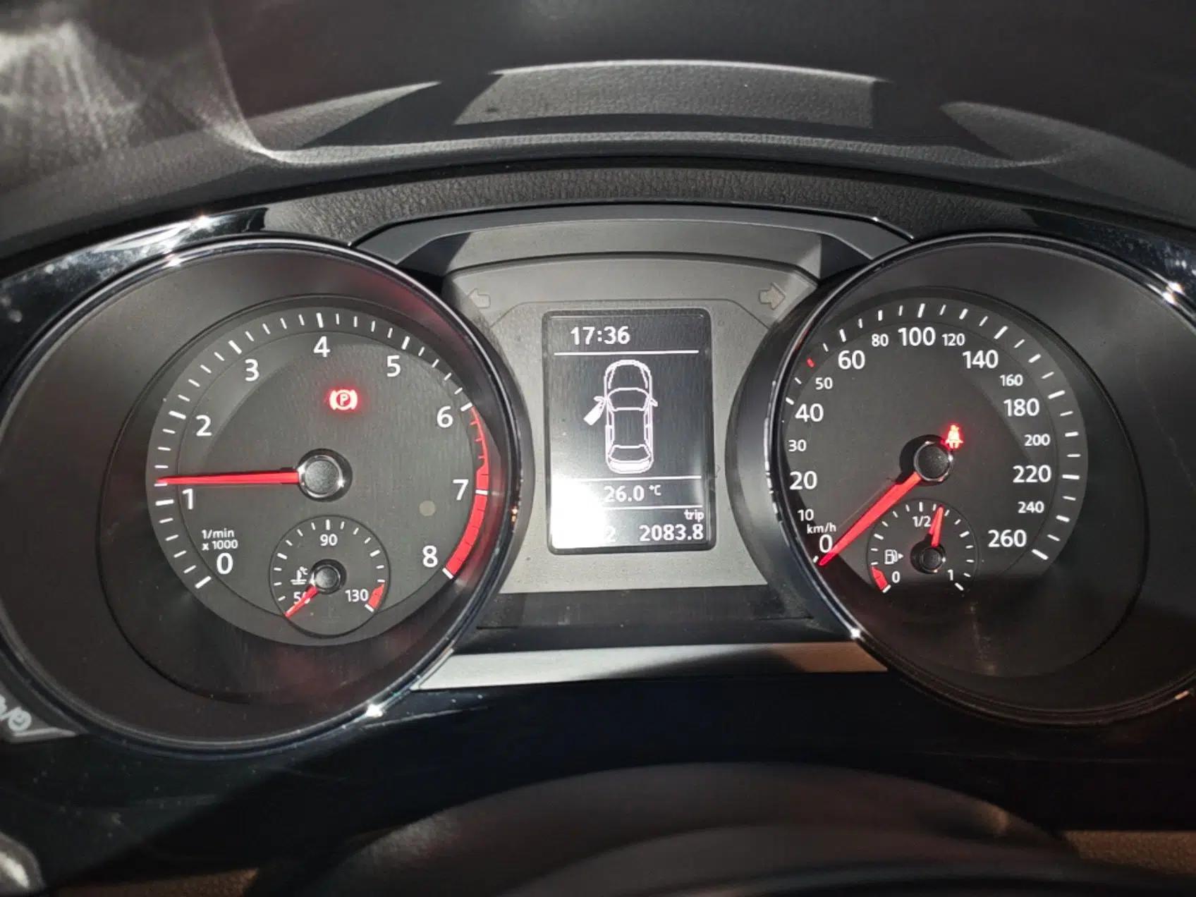 Volkswagen Sagitar 2015 230TSI Manual Luxury Edition — миниатюра 11