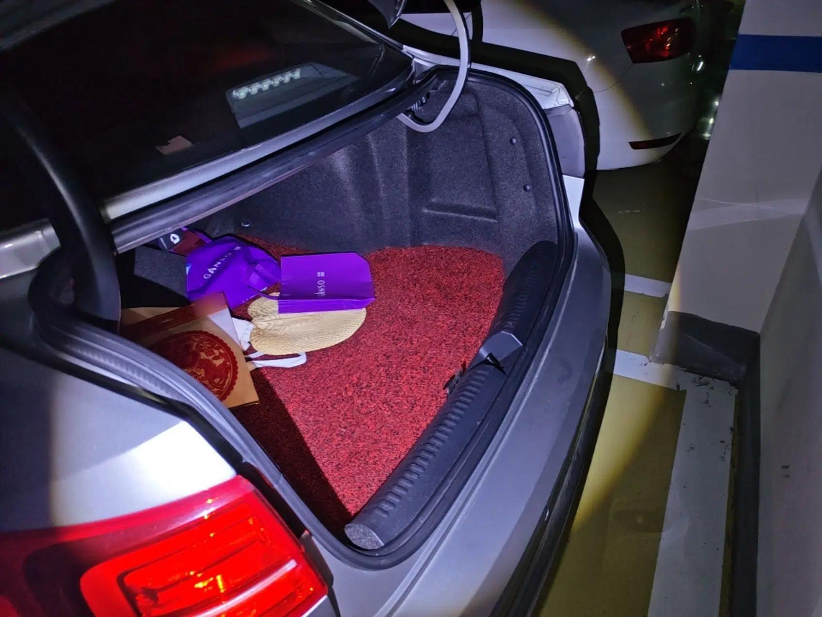 Volkswagen Sagitar 2015 230TSI Manual Luxury Edition — миниатюра 19