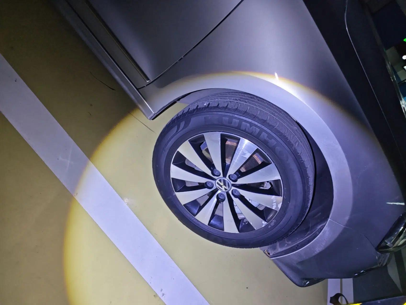 Volkswagen Sagitar 2015 230TSI Manual Luxury Edition — миниатюра 8