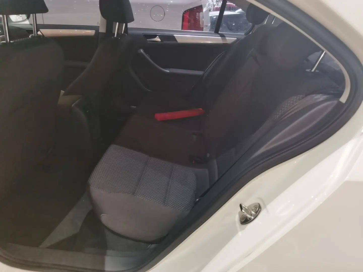 Volkswagen Sagitar 2014 Revised Version 1.6L Automatic Leading Edition — миниатюра 25