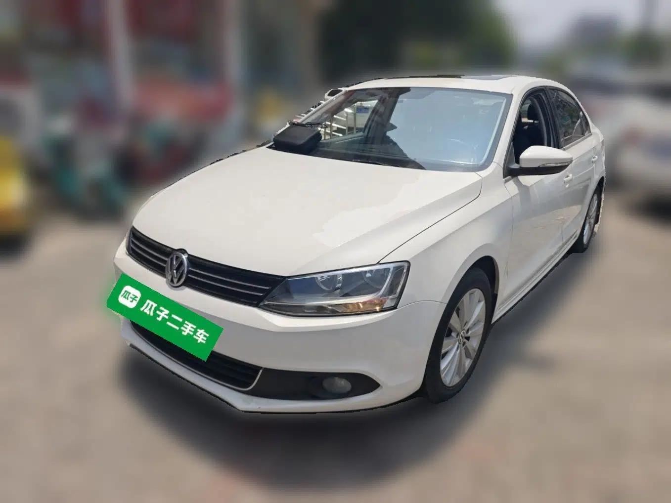 Volkswagen Sagitar 2014 Revised Version 1.6L Manual Comfort Edition — миниатюра 1